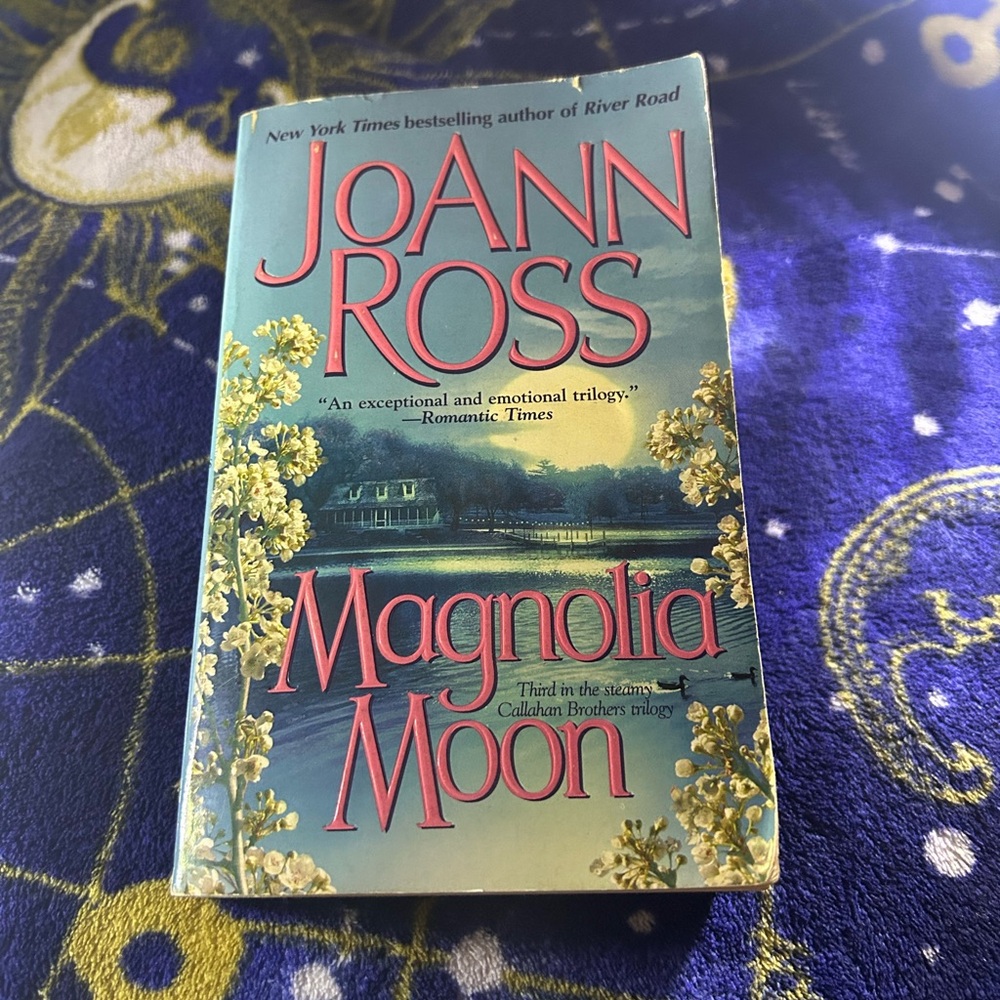 ❤️🔥❤️🔥Joann Ross 'Magnolia Moon' Book